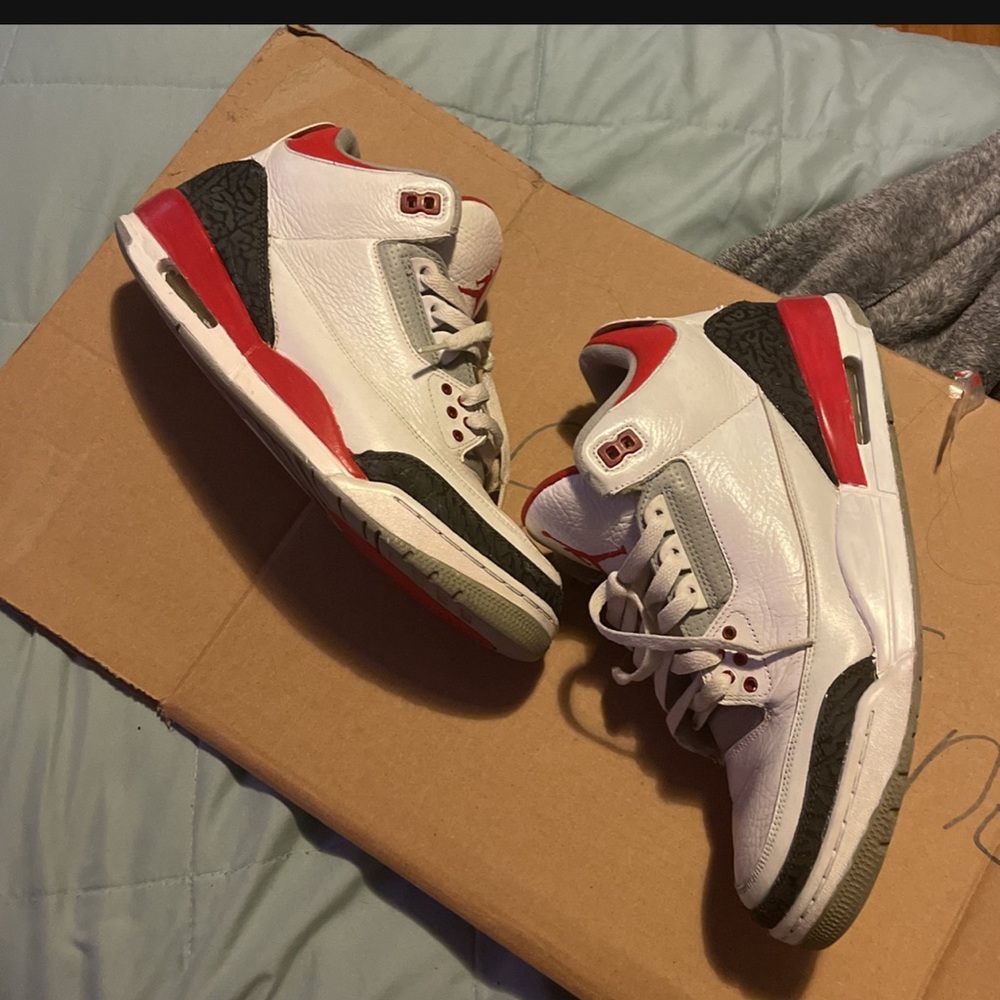 Jordan 3 fire red
